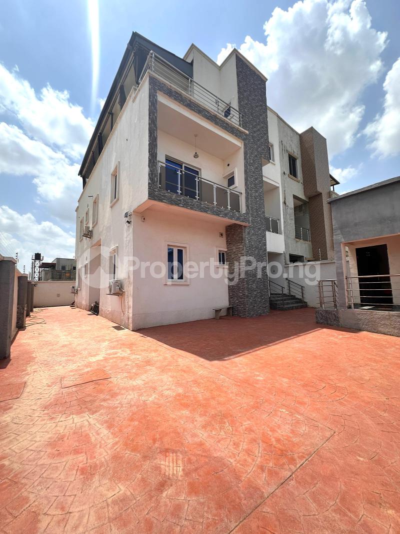 5 bedroom House for sale Orchacho Estate Idu Abuja