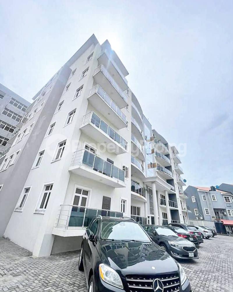 Commercial Property for rent Lekki Phase 1 Lekki Lagos