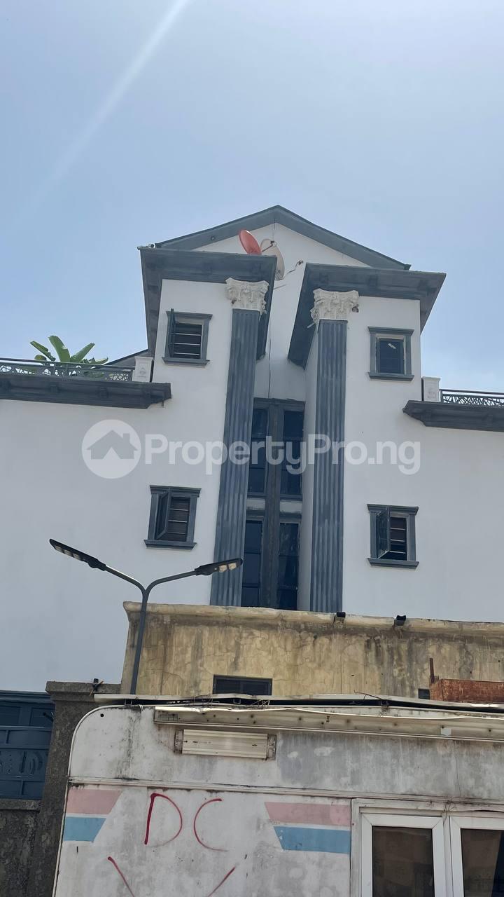 4 bedroom House for sale Chicken Republic Area 8,garki. Garki 1 Abuja