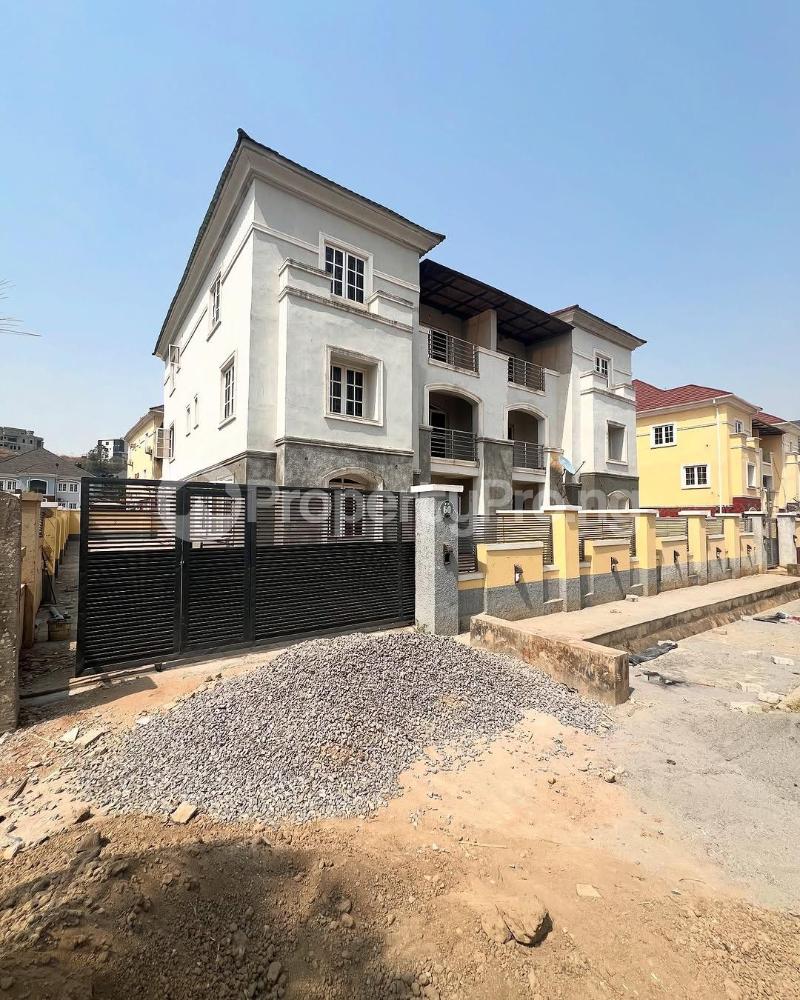 5 bedroom House for sale Guzape Abuja
