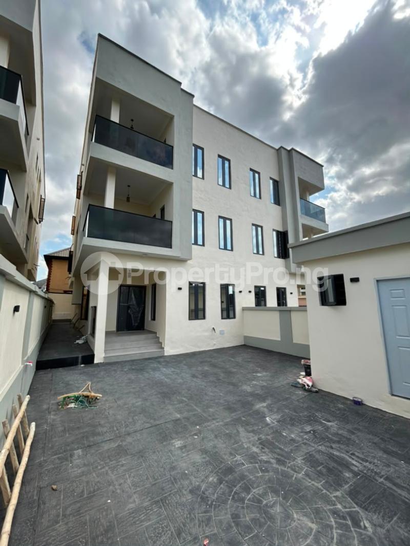 5 bedroom House for sale Magodo Phase 1 Magodo Kosofe/Ikosi Lagos