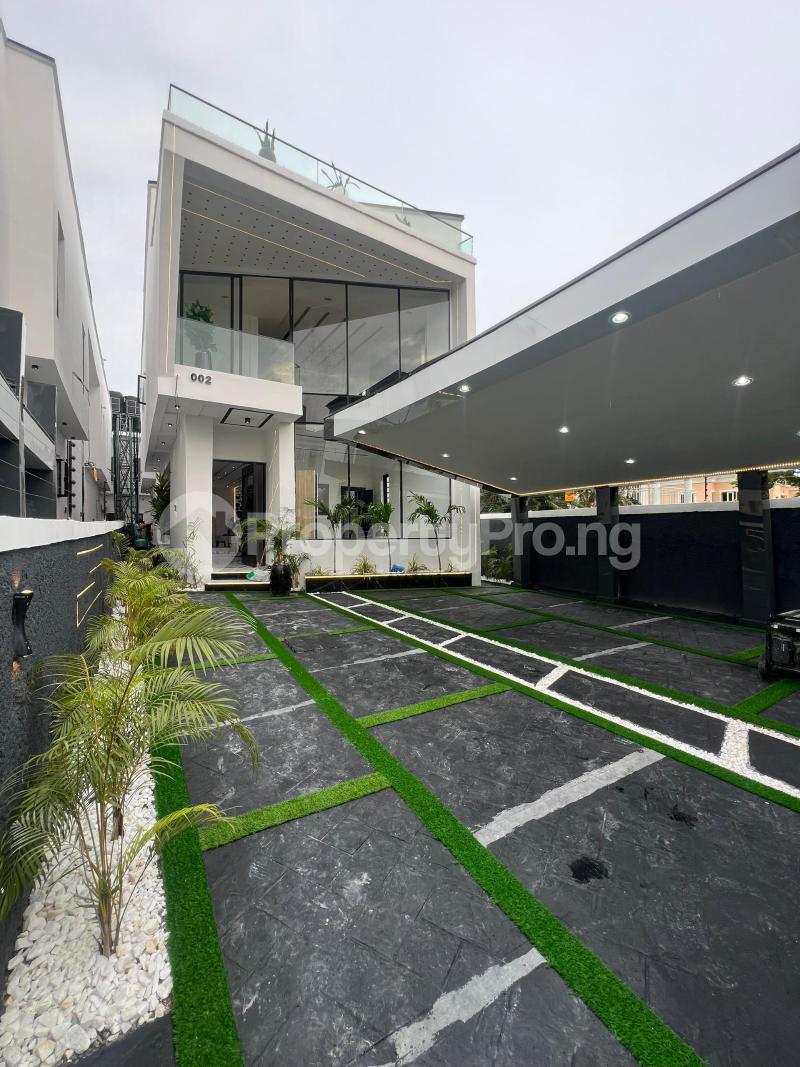 5 bedroom House for sale 2nd Toll Gate Lekki Phase 2 Lekki Lagos