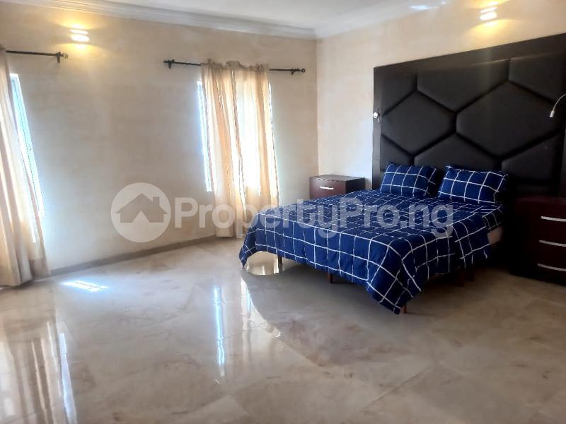 5 bedroom House for shortlet Awoyaya Road Ajah Lagos