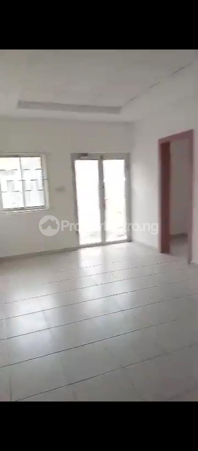 5 bedroom Flat / Apartment for rent Street Town planning way Ilupeju Lagos