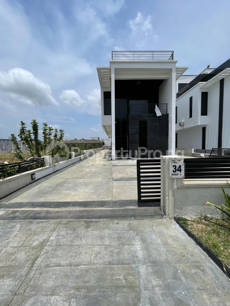 5 bedroom House for sale Osapa london Lekki Lagos