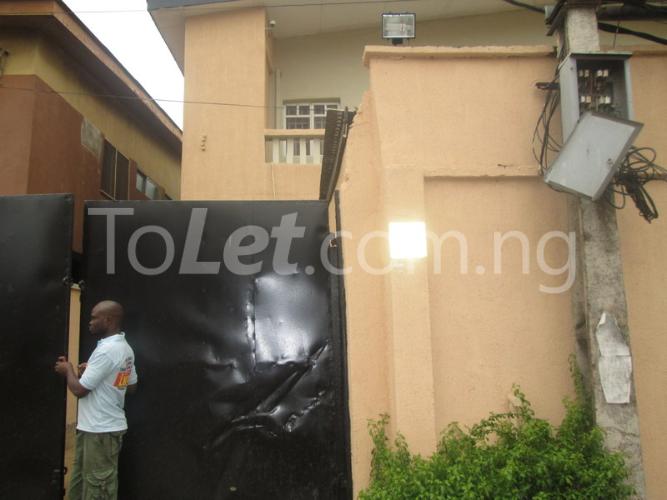 3 bedroom Flat / Apartment for rent Erinola Salako Street Ogba Ogba-Egbema-Ndoni Lagos