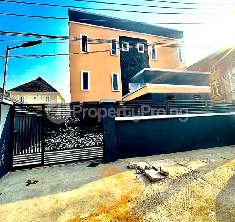 3 bedroom Flat / Apartment for sale Medina Gbagada Lagos