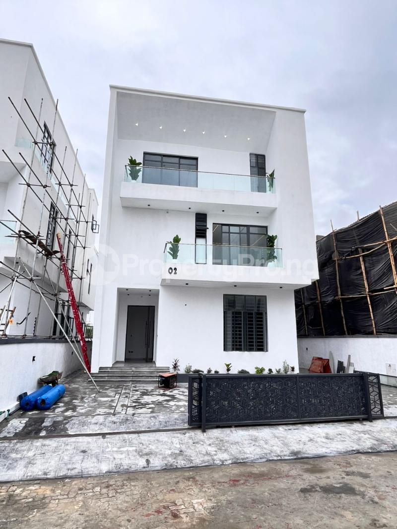 6 bedroom House for sale Hampton Lake Chevron Drive Chevron Lekki Lagos