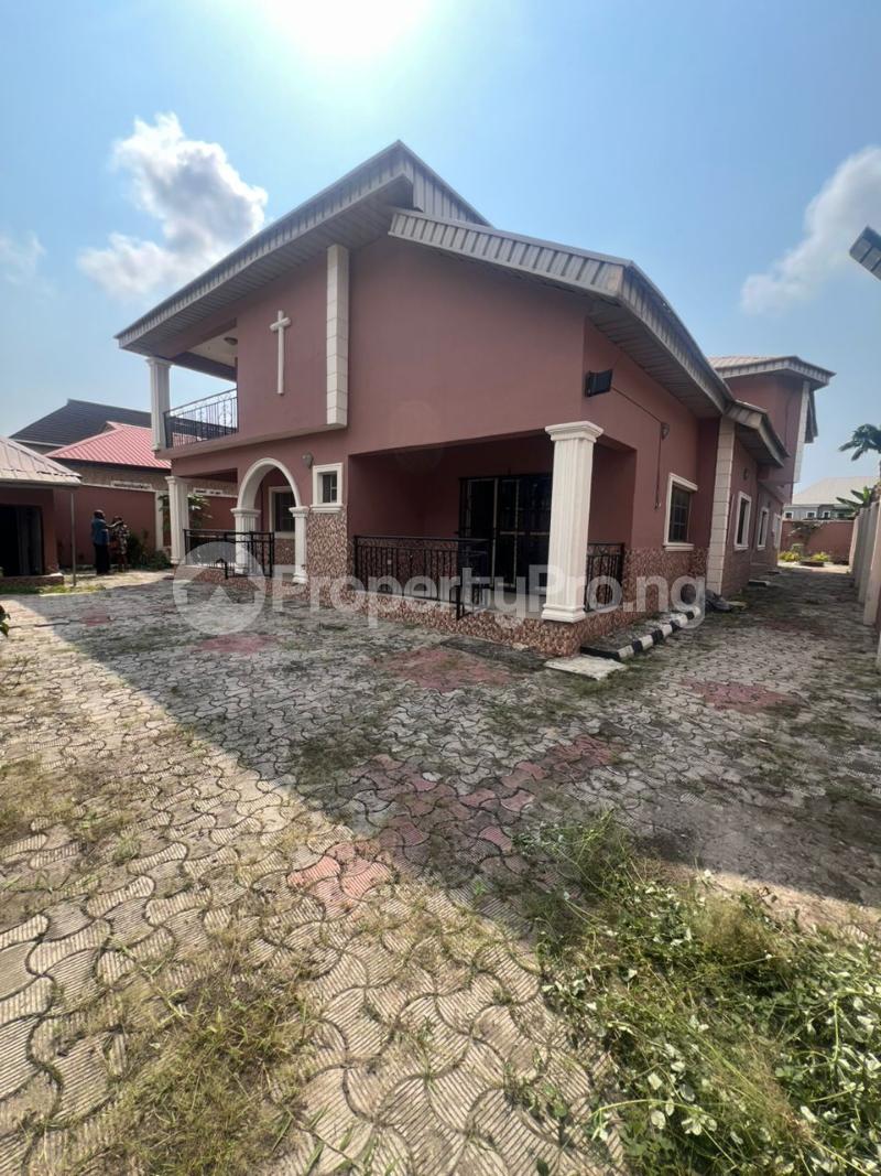 6 bedroom House for sale Destiny Homes Abijo Ajah Lagos
