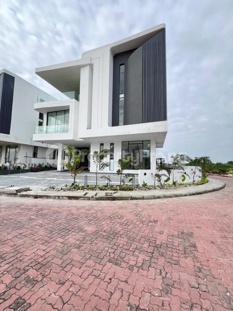 6 bedroom House for sale Osapa london Lekki Lagos