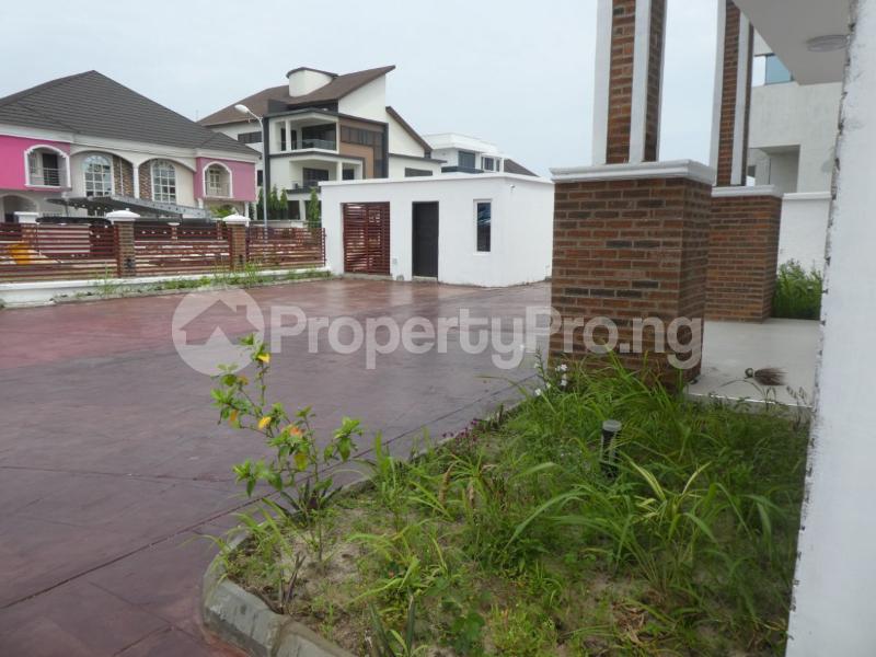 6 bedroom House for rent Pinnock Beach Estate Osapa london Lekki Lagos