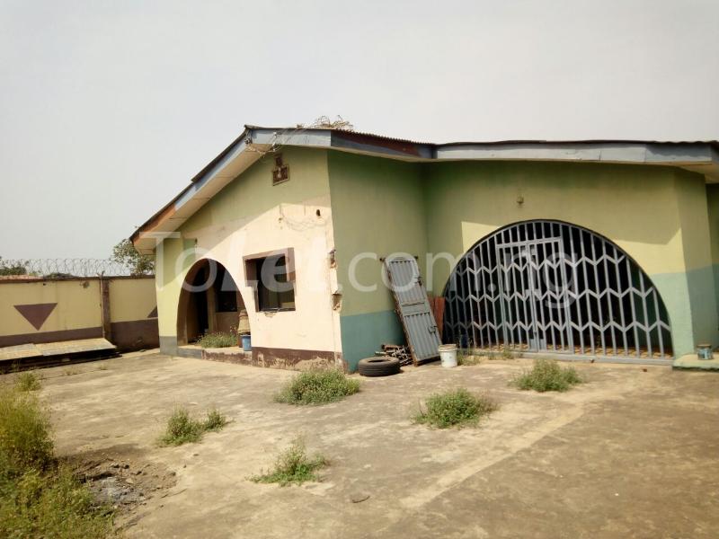 6 bedroom House for sale Unity Road, By Christ Gospel Mission International Church Ayobo Ipaja Lagos