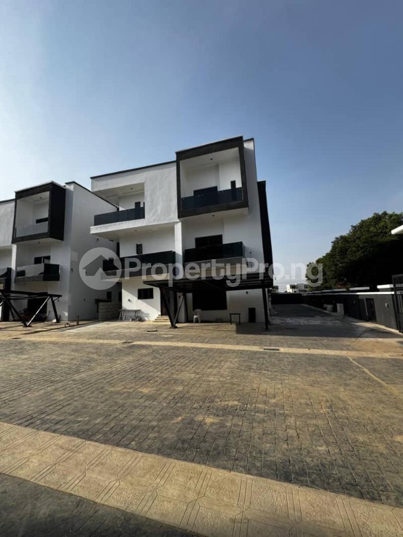 7 bedroom House for sale Katampe Extension Katampe Abuja