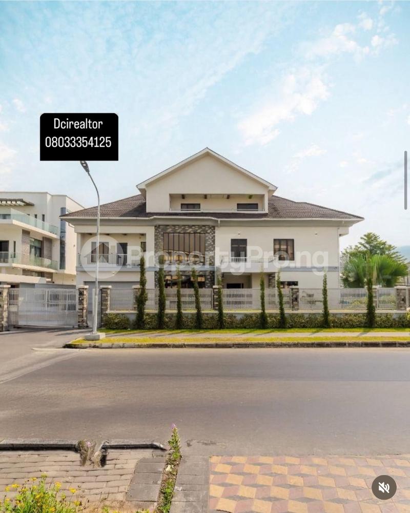 6 bedroom House for sale Osapa london Lekki Lagos