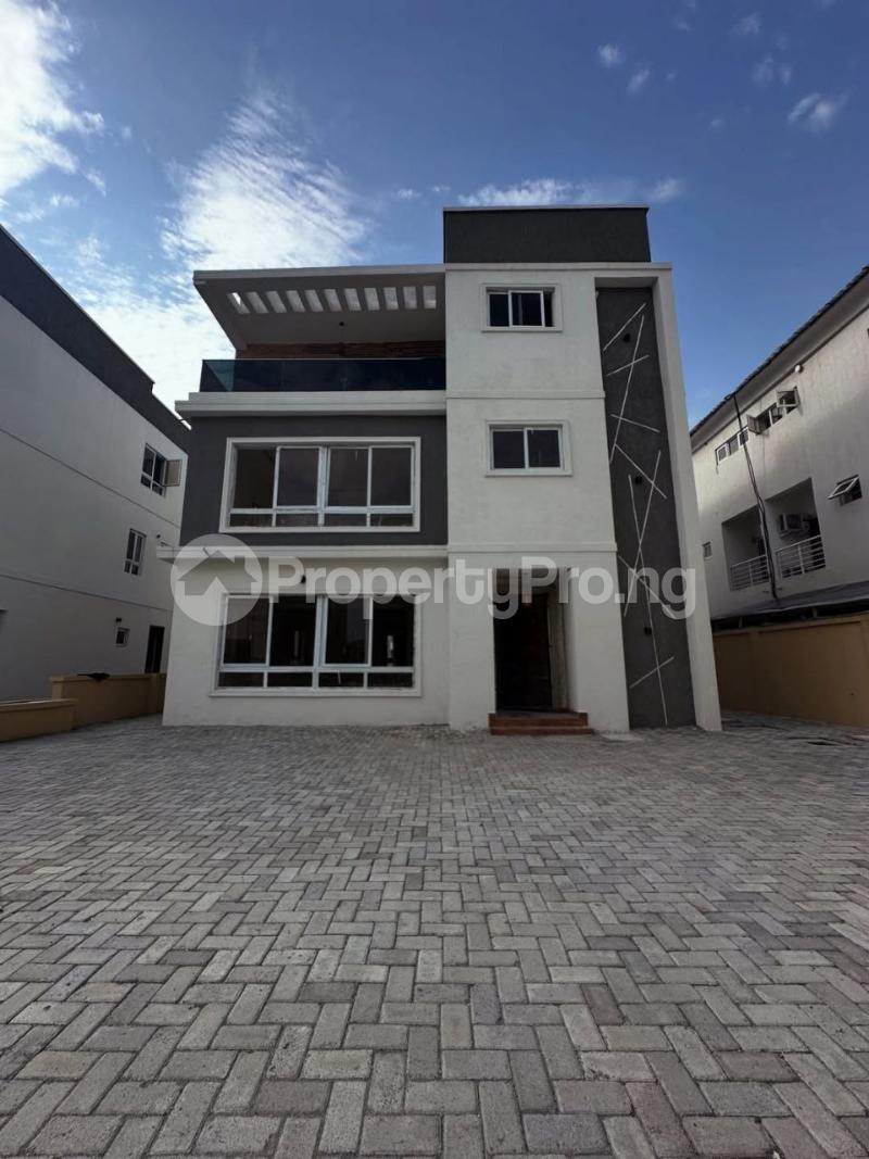 6 bedroom House for sale Western Foreshore Estate Osapa london Lekki Lagos