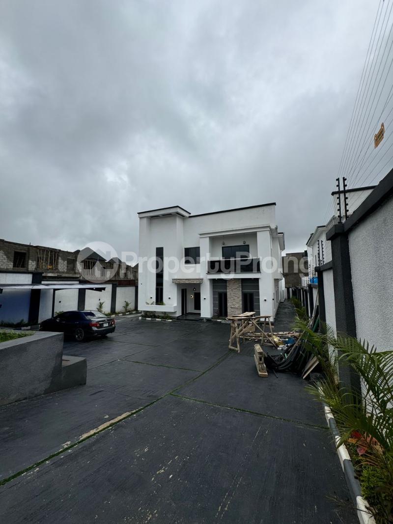 6 bedroom House for sale Guzape Abuja