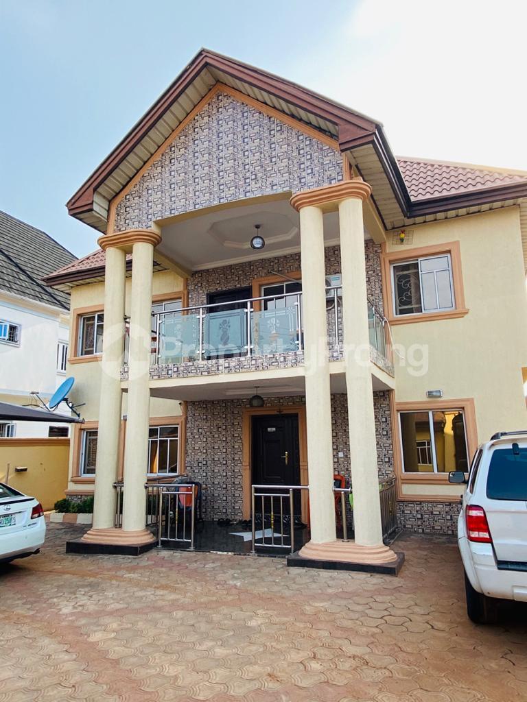 6 bedroom House for sale Across Summit Express. Asaba Delta