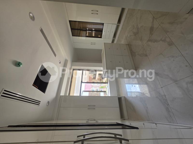 6 bedroom House for sale By Coza Church Guzape Abuja