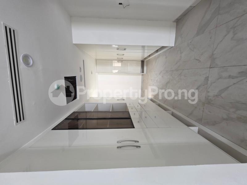 6 bedroom House for sale By Coza Church Guzape Abuja