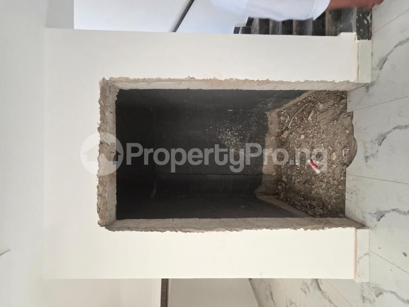 6 bedroom House for sale By Coza Church Guzape Abuja