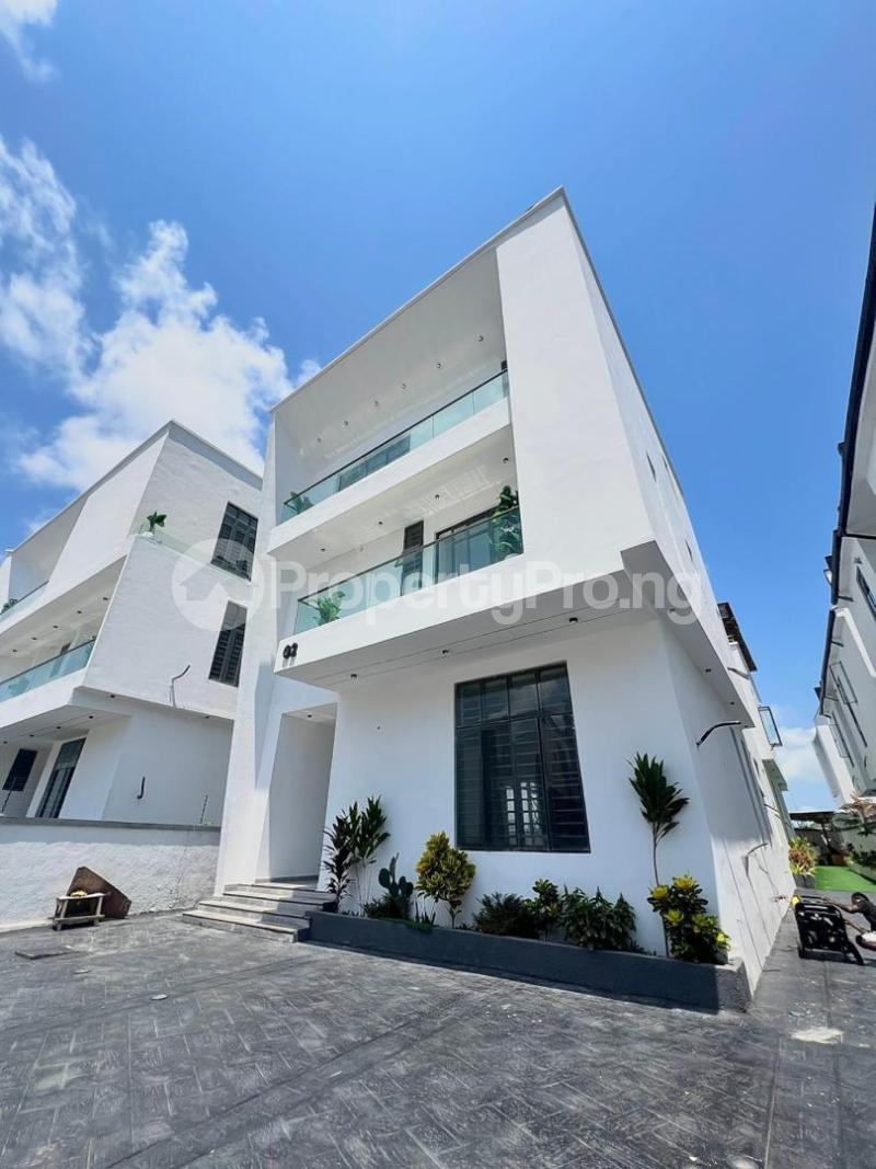 6 bedroom House for sale Chevron Lekki Lagos