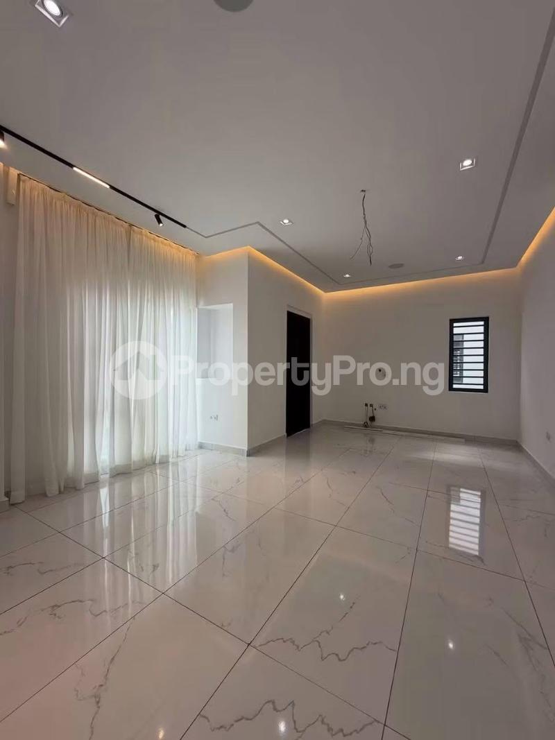 6 bedroom House for sale Ada George Port Harcourt Rivers