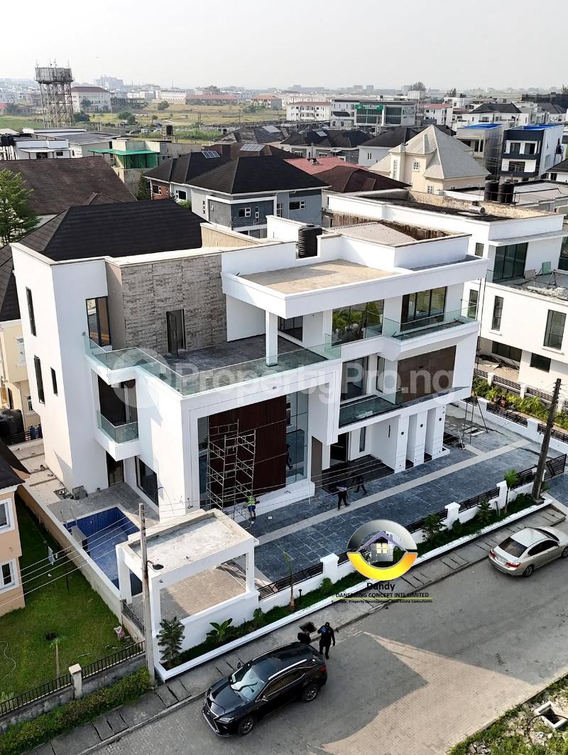 6 bedroom House for sale Osapa london Lekki Lagos