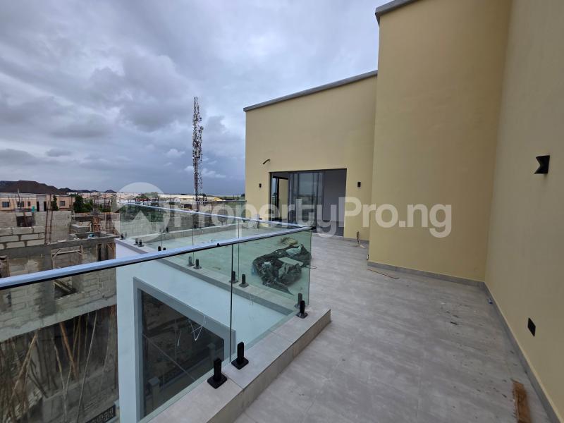 6 bedroom House for sale Chevron Lekki Lagos