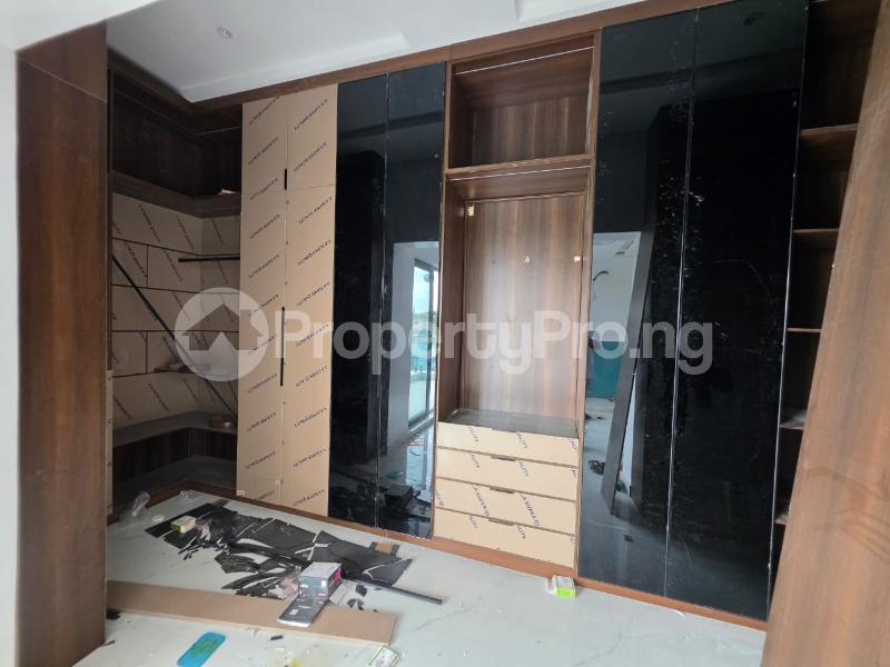 6 bedroom House for sale Chevron Lekki Lagos