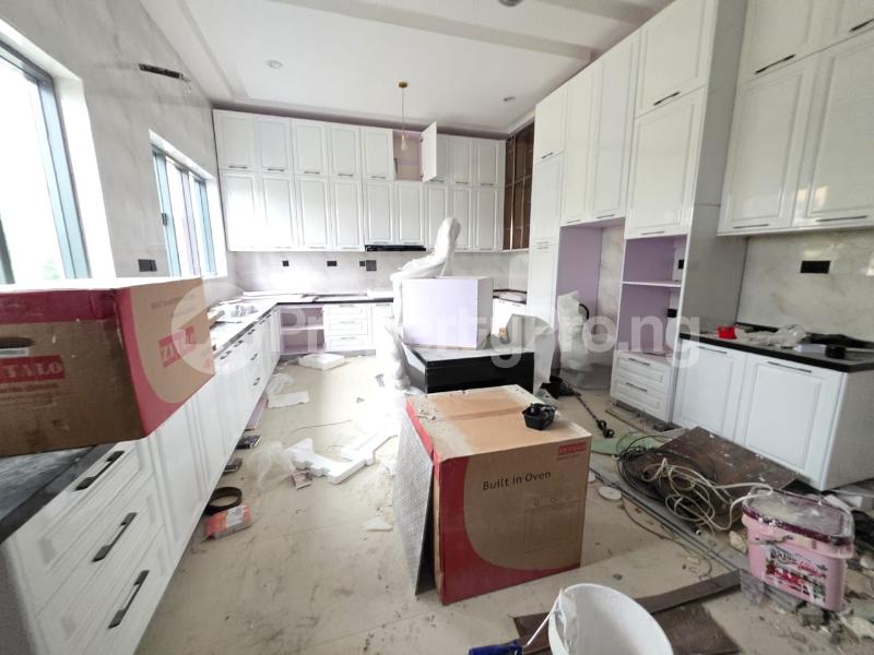 6 bedroom House for sale Chevron Lekki Lagos