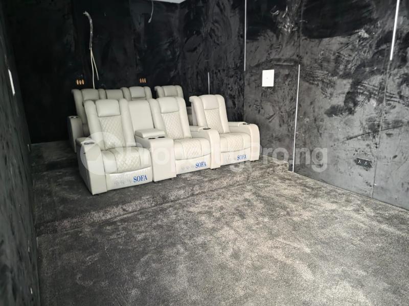 6 bedroom House for sale Chevron Lekki Lagos