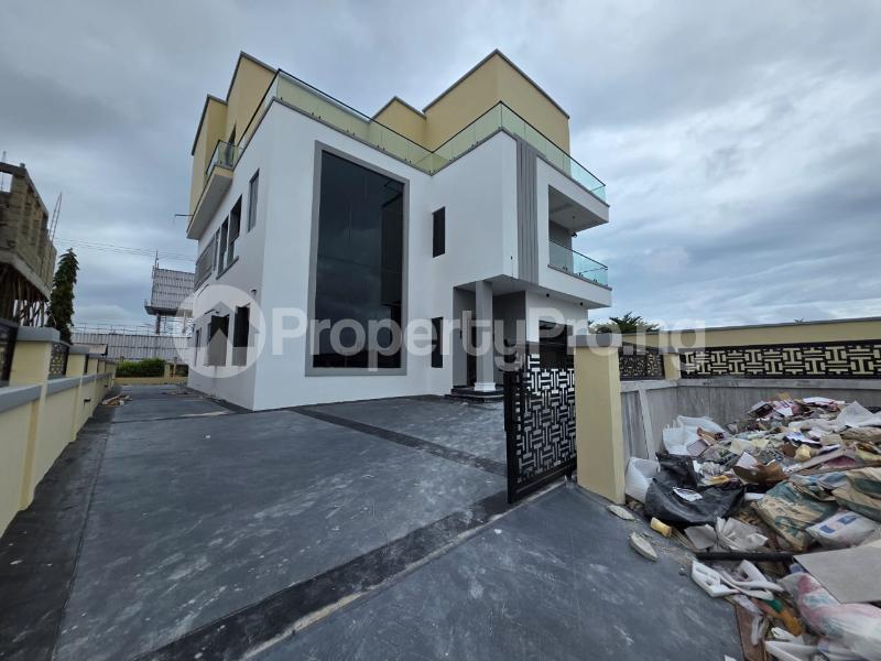 6 bedroom House for sale Chevron Lekki Lagos