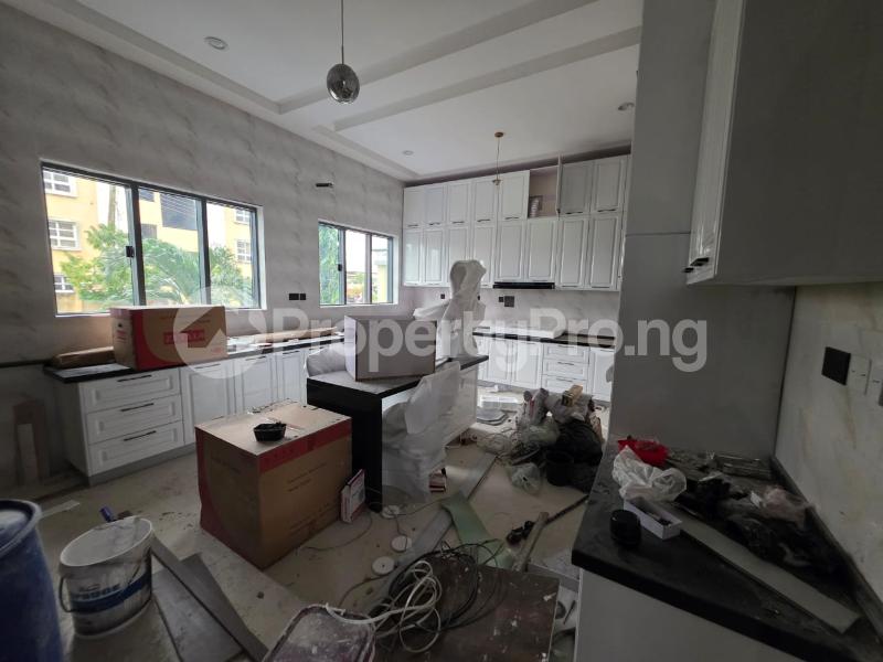 6 bedroom House for sale Chevron Lekki Lagos