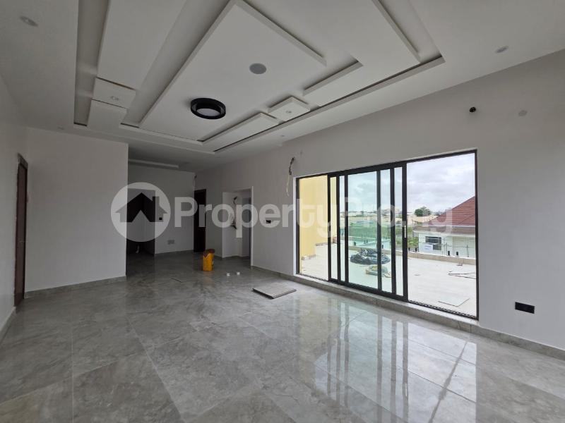 6 bedroom House for sale Chevron Lekki Lagos