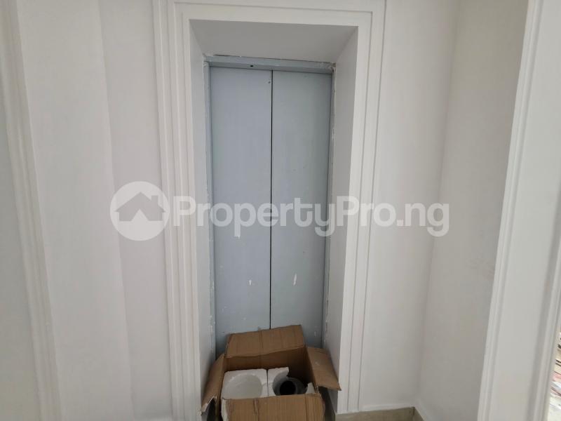 6 bedroom House for sale Chevron Lekki Lagos