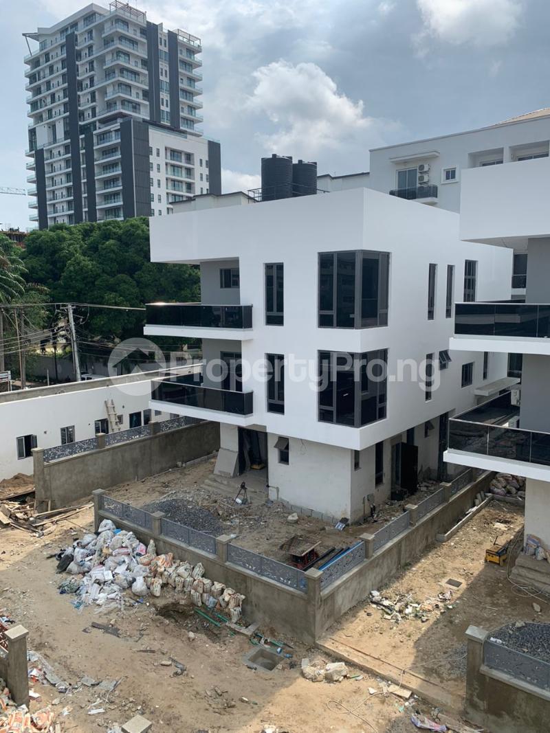 6 bedroom House for sale  Ikoyi Lagos