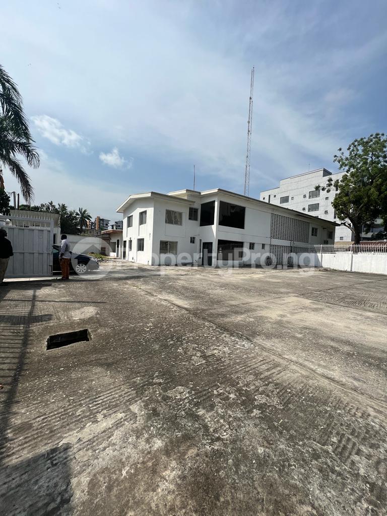 6 bedroom Commercial Property for rent Ikoyi Lagos