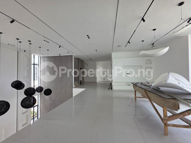 6 bedroom House for sale Lekki Lagos
