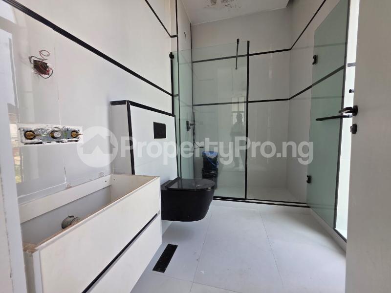 6 bedroom House for sale Lekki Lagos