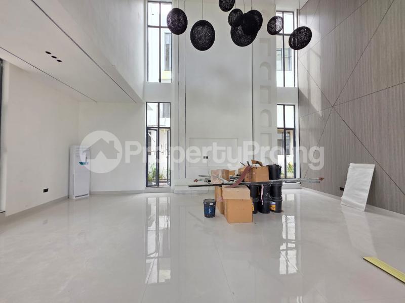 6 bedroom House for sale Lekki Lagos
