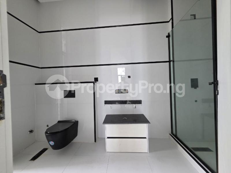 6 bedroom House for sale Lekki Lagos