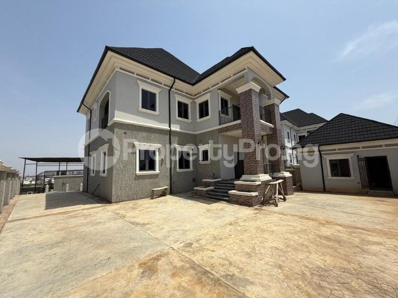 6 bedroom House for sale Galadinmawa Abuja