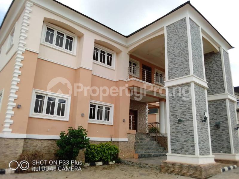6 bedroom House for rent Alagbaka Gra Akure Ondo