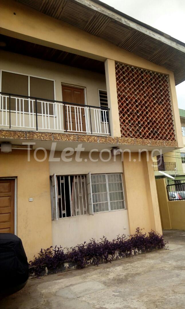 6 bedroom House for rent Esomo Close Toyin street Ikeja Lagos