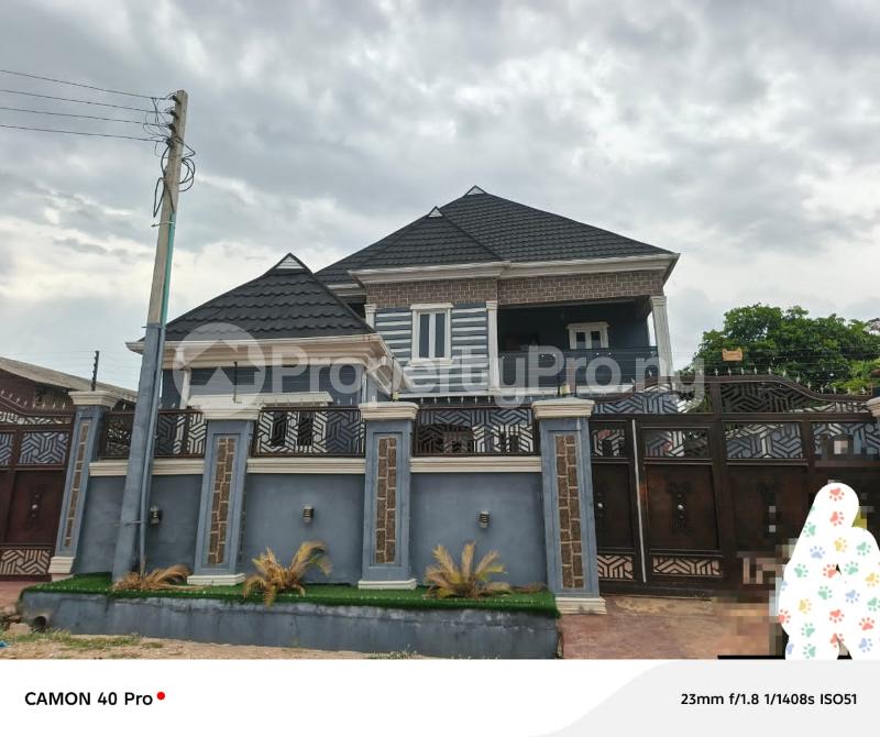 6 bedroom House for sale Onjmba Estate Igando Ikotun/Igando Lagos