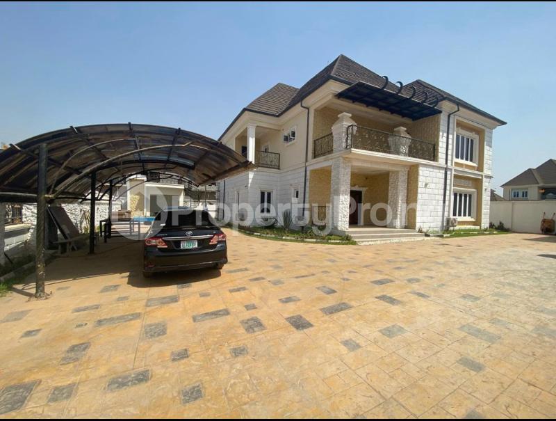 6 Bedroom House in Galadinmawa Abuja House for sale in galadinmawa