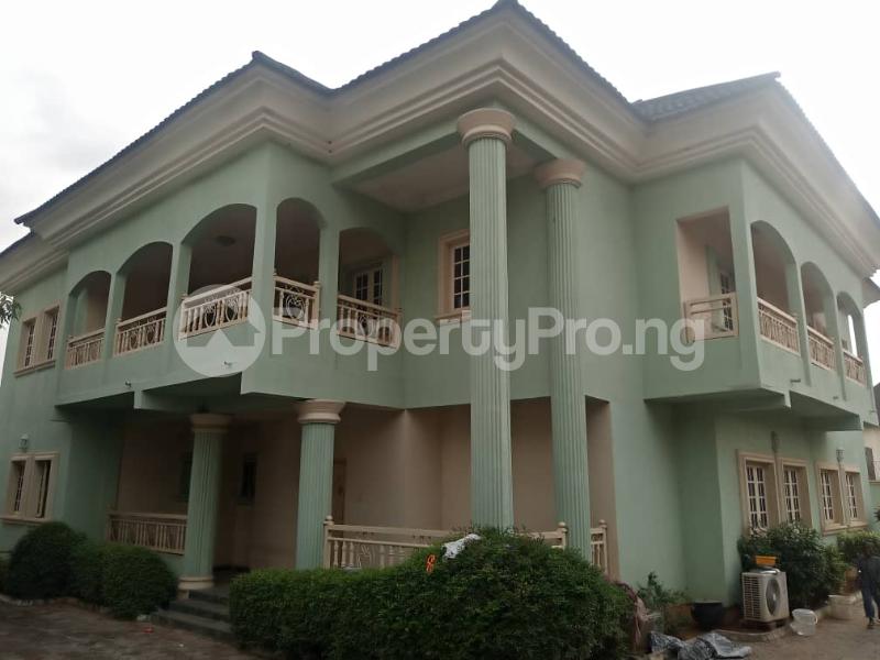 6 bedroom House for sale   Gwarinpa Abuja