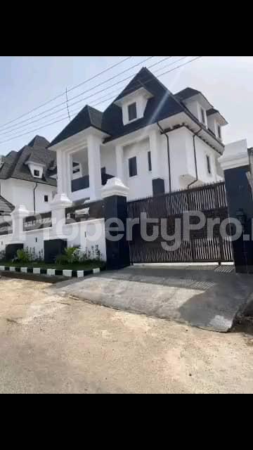 6 bedroom House for sale Gwarinpa Abuja
