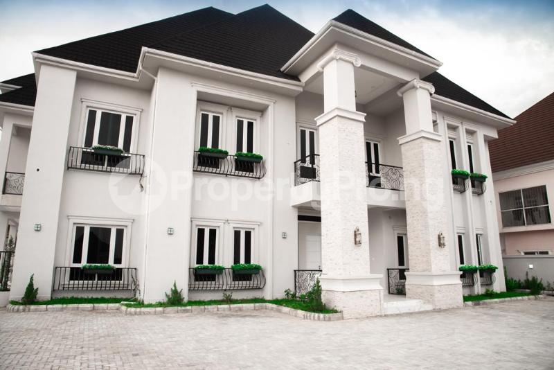 6 bedroom House for sale Gwarinpa Abuja