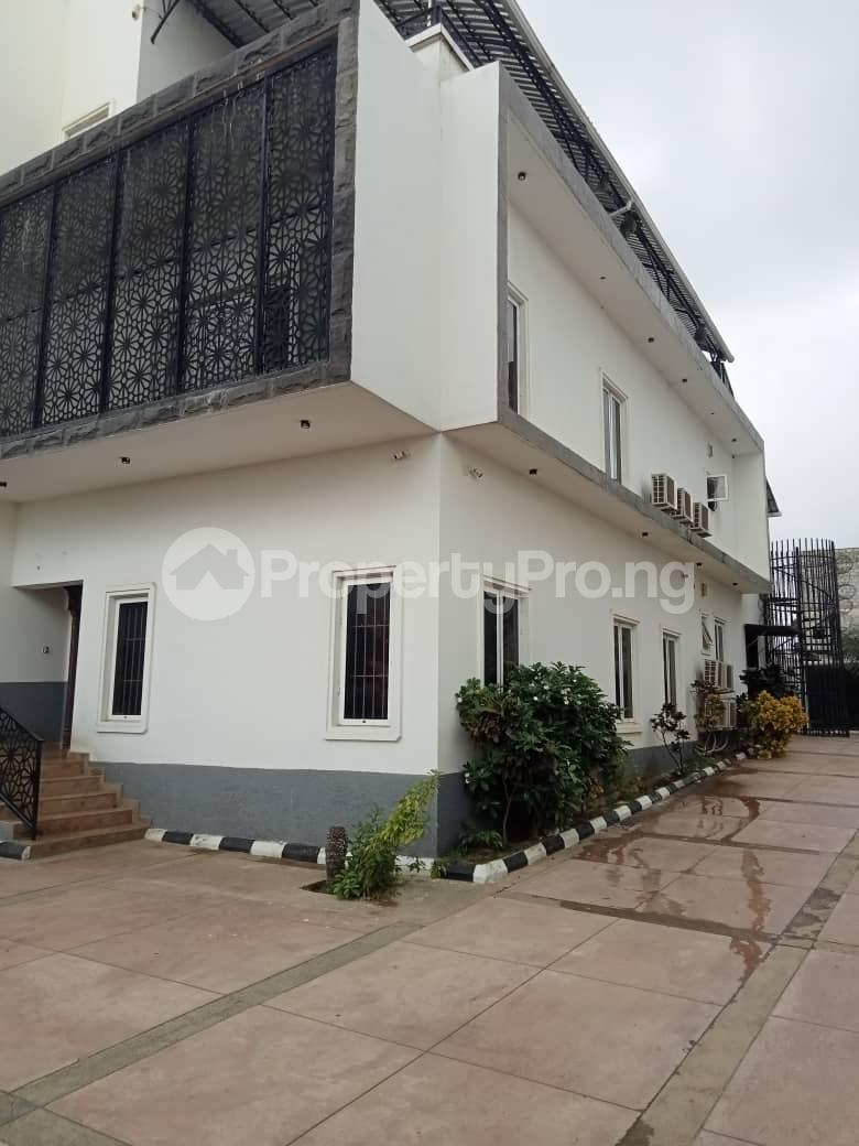 6 bedroom House for sale Close To Turkish Hospital Idu Abuja